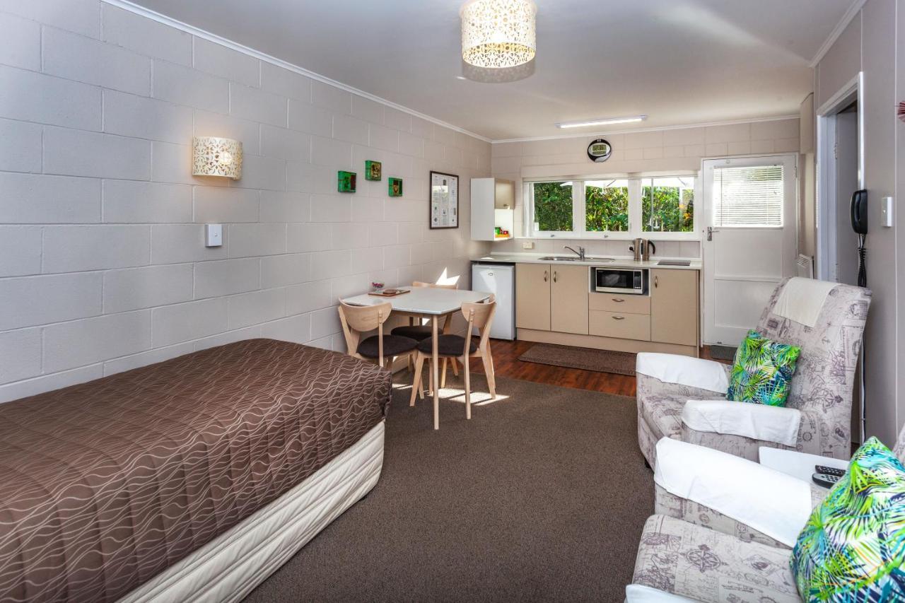 Brookby Motel Thames Extérieur photo